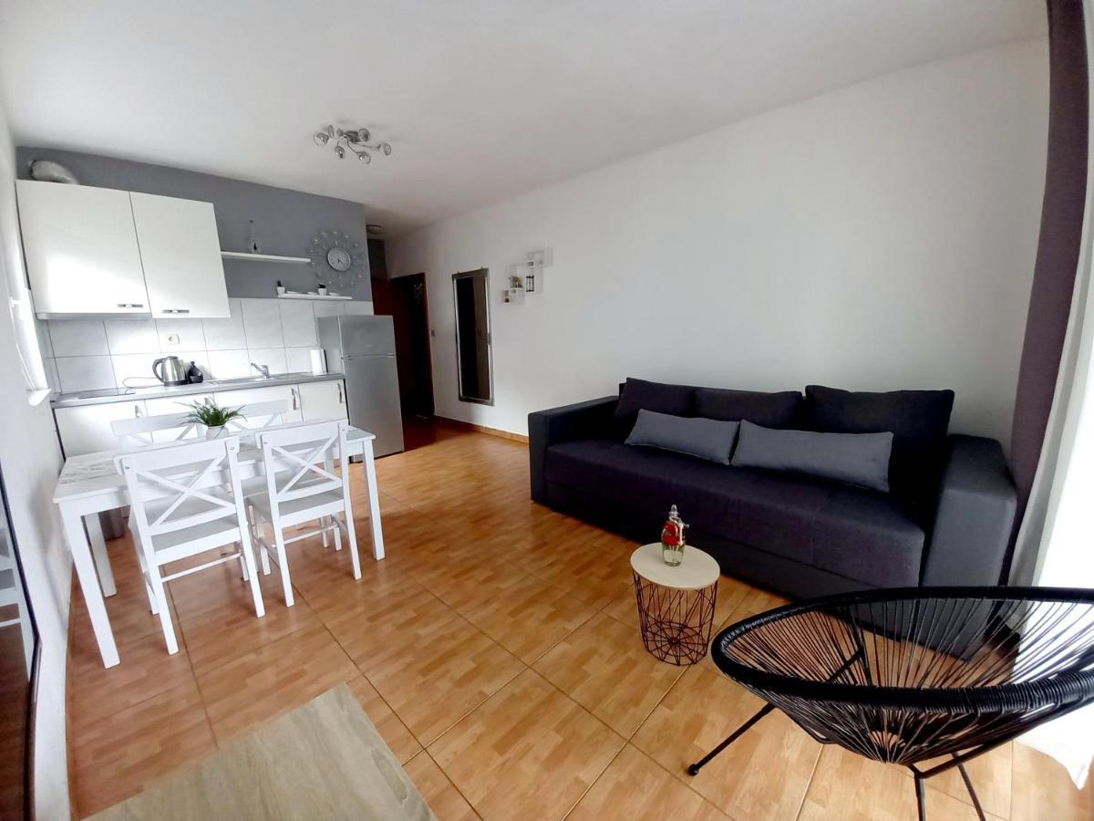 Apartments Marusic ماكارسكا المظهر الخارجي الصورة
