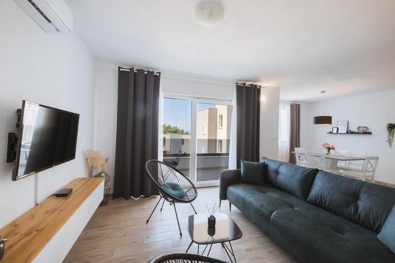 Apartments Marusic ماكارسكا المظهر الخارجي الصورة