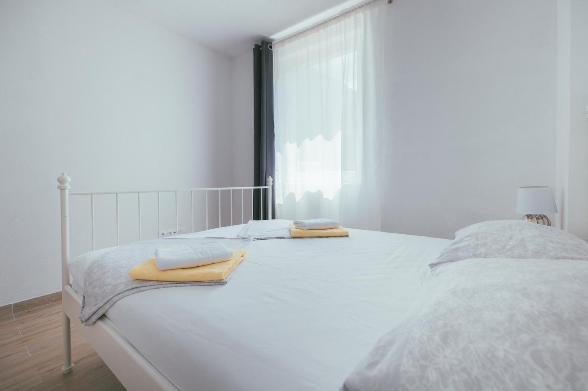 Apartments Marusic ماكارسكا المظهر الخارجي الصورة